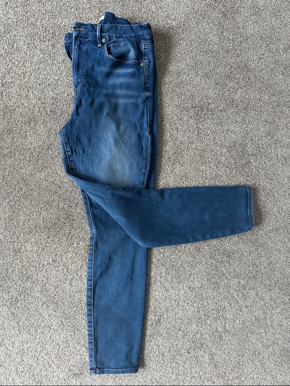 Good American Good Legs Women's Classic Mid-Rise Blue Skinny Jeans
